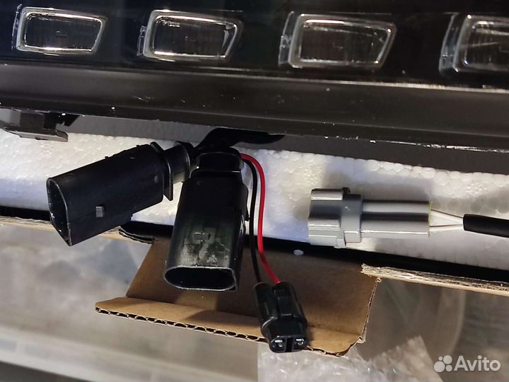 Дхо поворотник переднего бампера Audi Q7 4L дорест