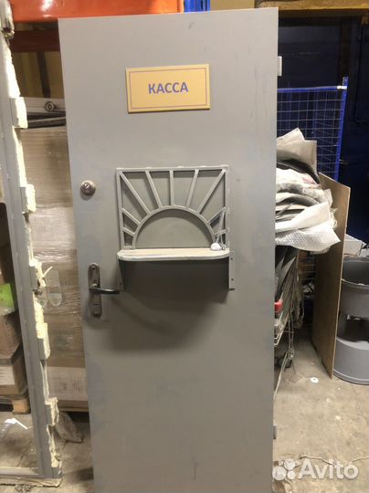 Дверь бронированная касса