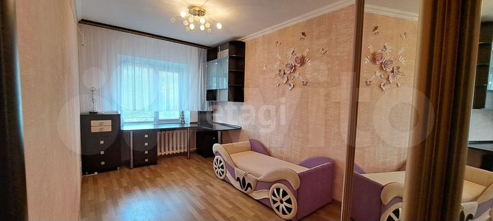 2-к. квартира, 56 м², 4/9 эт.