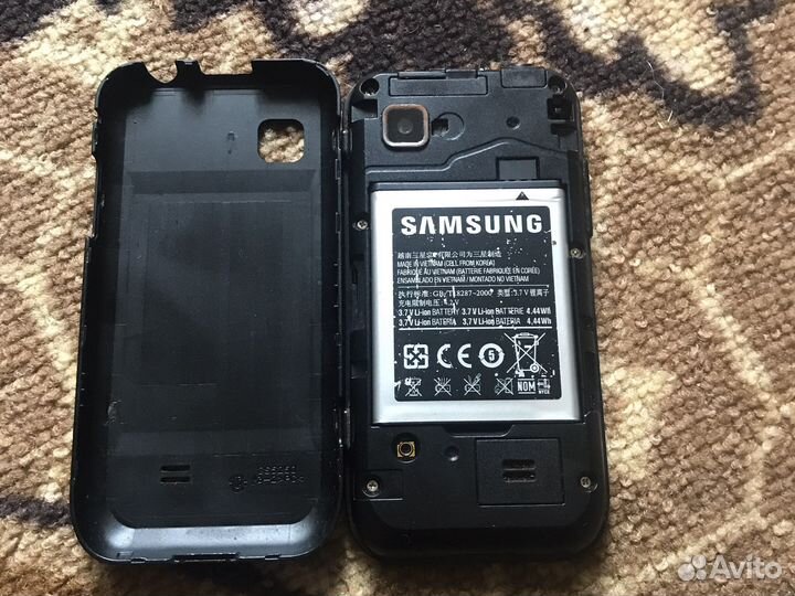 Телефон Samsung