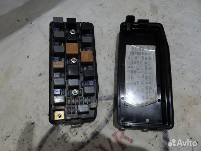 Блок предохранителей моторный Chevrolet Captiva