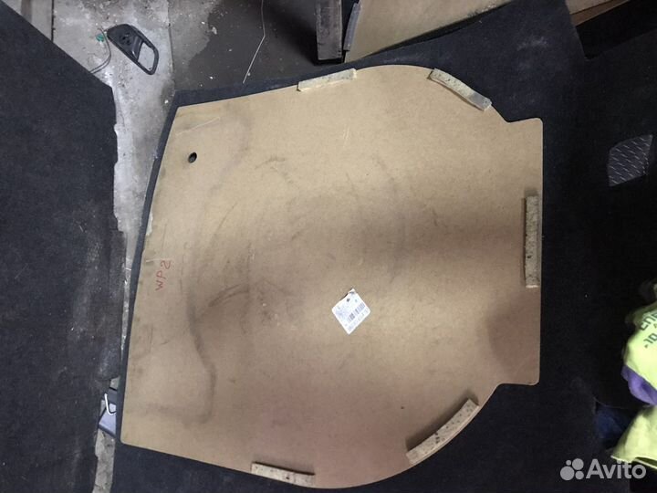 Пол багажника поло селан