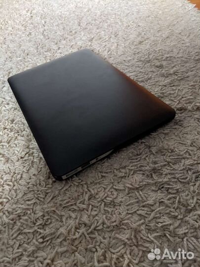 Жёсткий чехол moshi на Macbook air 11