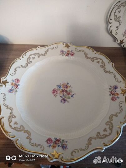 Набор столовой посуды - антиквариат