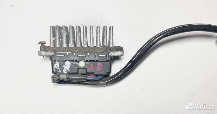 Резистор отопителя Audi A8