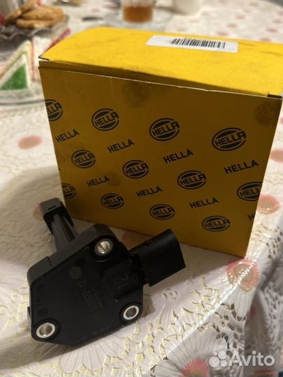 Датчик уровня масла двигателя Hyundai Santa Fe