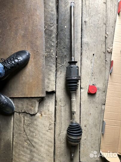 Привод передний правый