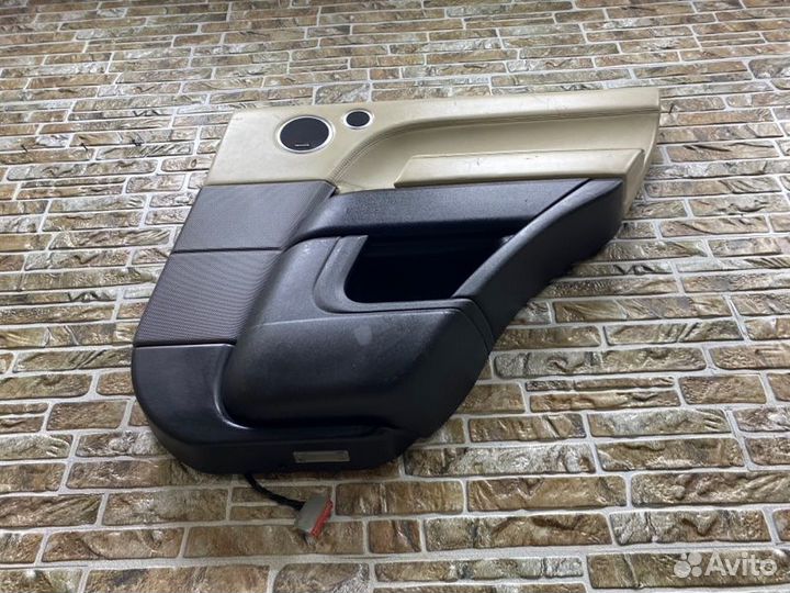 Обшивка боковой двери задняя правая Land Rover