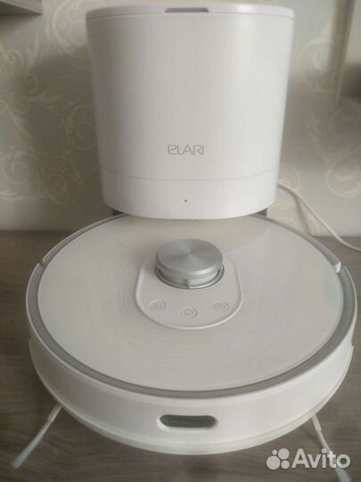 Робот пылесос Elari SmartBot Ultimate