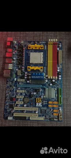 Материнская плата с процессором и памятью