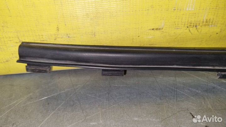 Молдинг кузова Ford Focus седан 2.0 2013