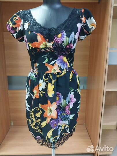 Нарядное платье