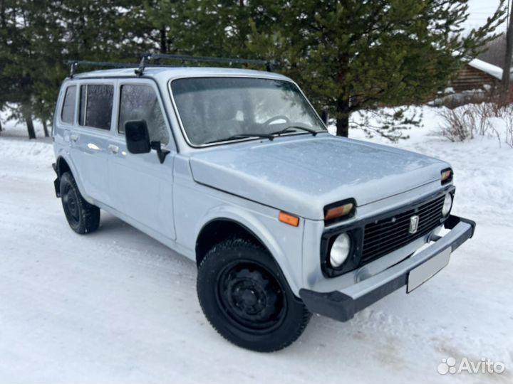 LADA 4x4 (Нива) 1.7 МТ, 2004, 110 000 км