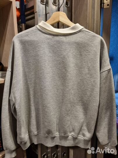 Pull and bear свитшот