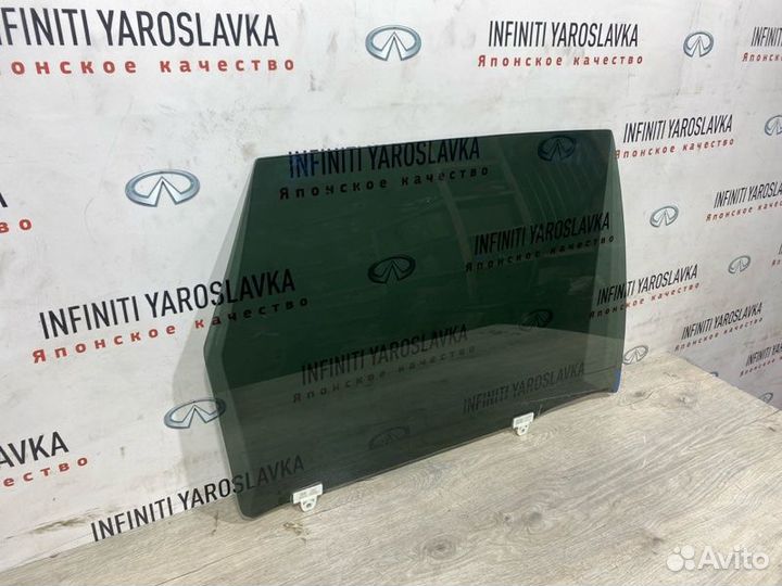 Стекло двери заднее правое Nissan Murano Z51