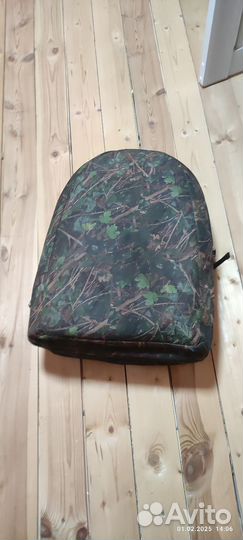 Прикормочный кораблик с эхолотом