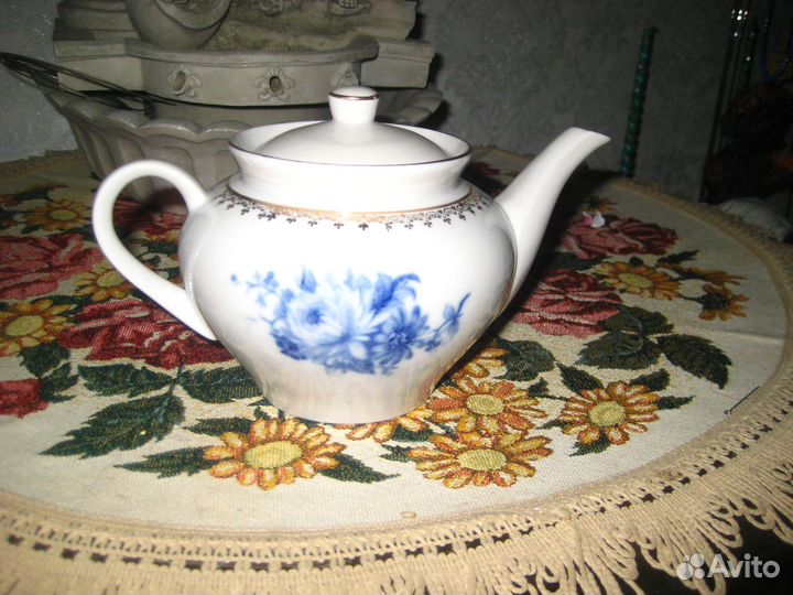 Чайник заварочный фарфоровый новый