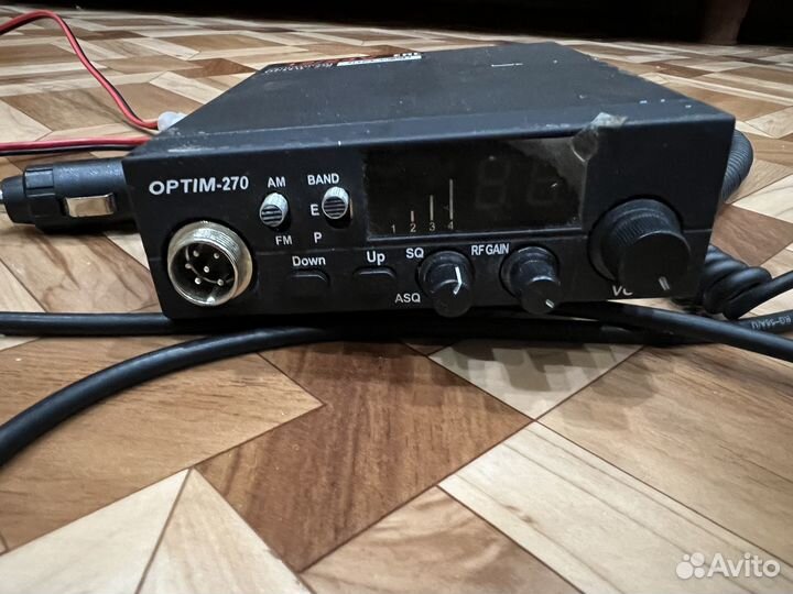 Автомобильная рация и антенна на магните