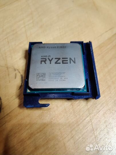Процессор Ryzen 5 1600AF