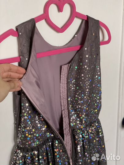 Платье для девочки в пайетках праздничное 128-134