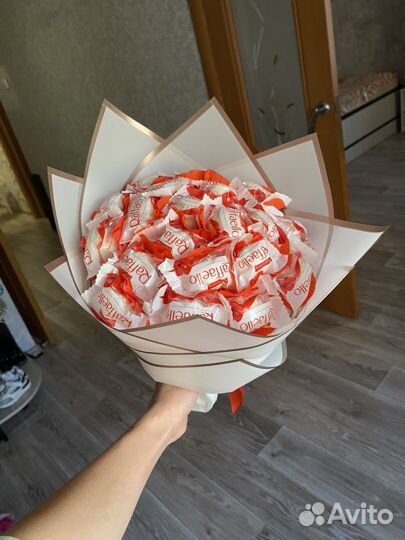 Букет из орехов, сухофруктов и конфет