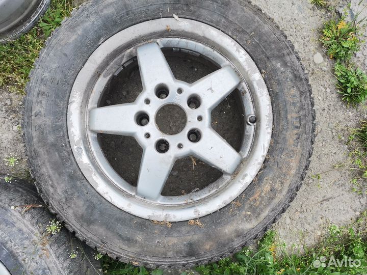 Диски литые на BMW 5 e34