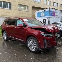 Cadillac XT6 3.7 AT, 2019, битый, 27 700 км, с пробегом, цена 1 500 000 руб.