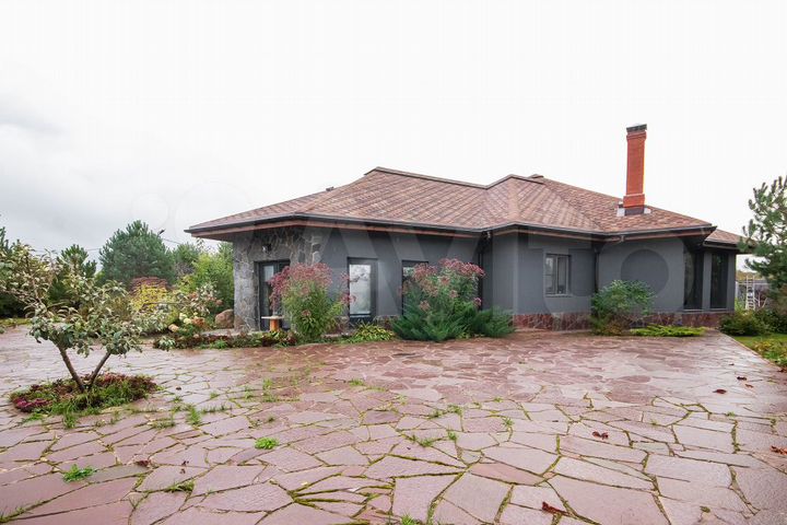 Дом 193,7 м² на участке 26 сот.