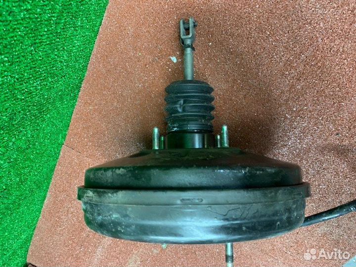 Вакуумный усилитель тормозов Renault Logan 2 L8