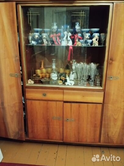 Буфеты и серванты бу