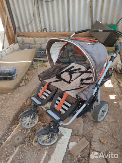 Коляска для двойни