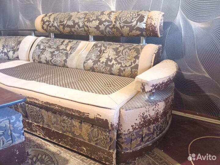 Угловой диван