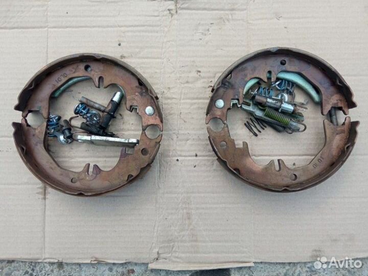 Тормозные колодки заднее Toyota Land Cruiser Prado