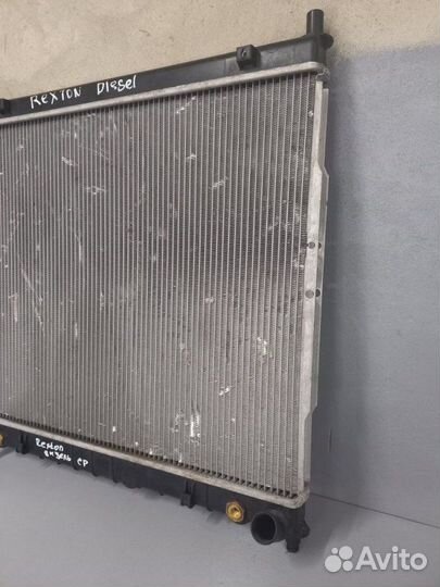 Радиатор охлаждения Ssang Yong Rexton