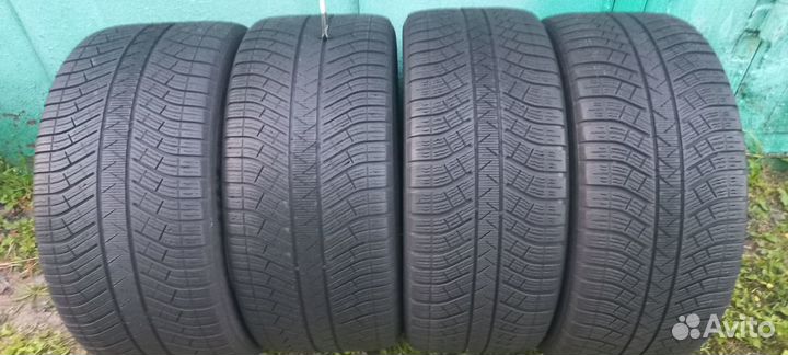 Michelin Pilot Alpin 5 SUV 275/45 R20 и 305/40 R20 112V