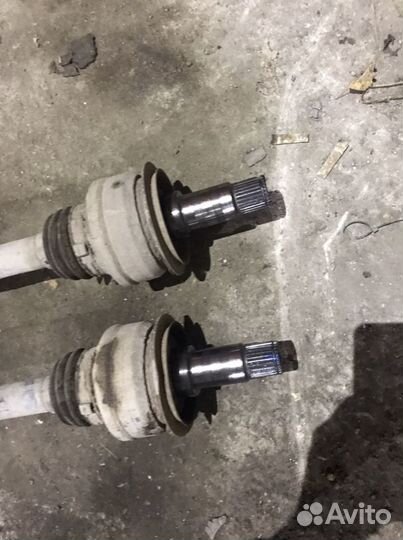 Привод задний Мерседес 221