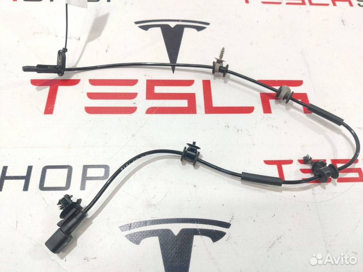 Датчик ABS Tesla Model 3 2019 1044761-00-E