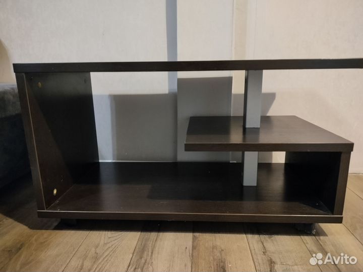 Тумба под телевизор/столик журнальный