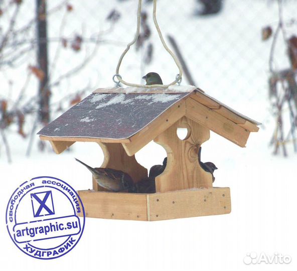 Кормушка для птиц из дерева