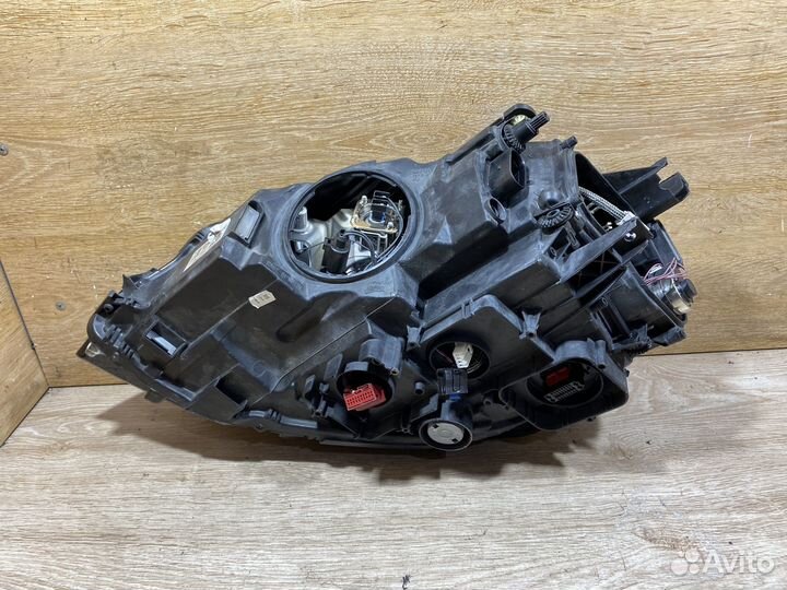 Фара правая Volkswagen Golf 7 адаптив 142582