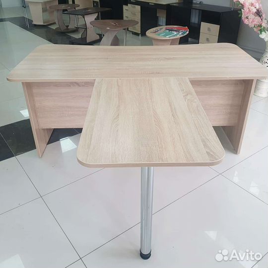 Стол для руководителя С-002 (цвета)