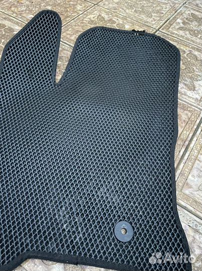 Полики на весту