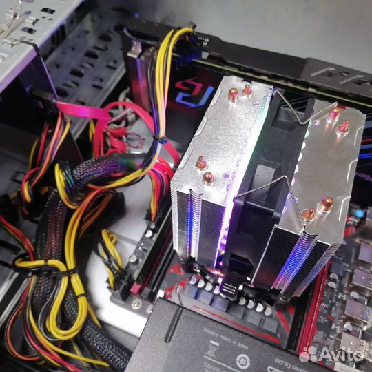 Xeon E5 2680v.4/DDR4 16GB/RX590 8GB/ssd 256gb