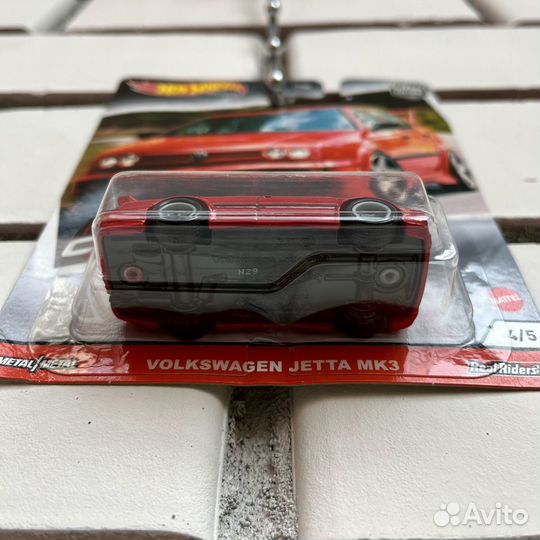 Hot Wheels Premium Volkswagen Jetta Mk3