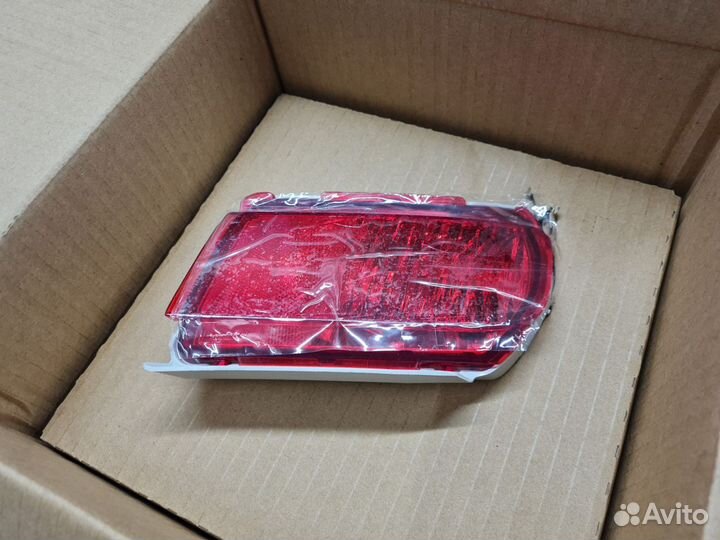 Фонарь в бампер левый Toyota Land Cruiser Prado 15