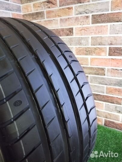 Triangle EffeXSport TH202 245/35 R18 и 225/40 R18 92Y