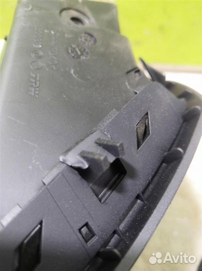 Дефлектор воздушный Рено Меган 2