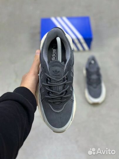 Adidas ozweego