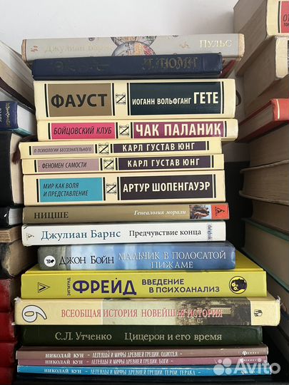 Книги, читайте в описании