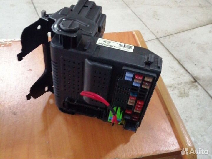 Блок сем на Volvo Xc 90